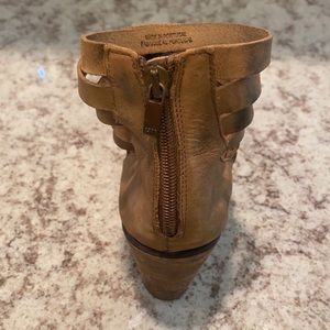 Free People heeled leather shoe/boot